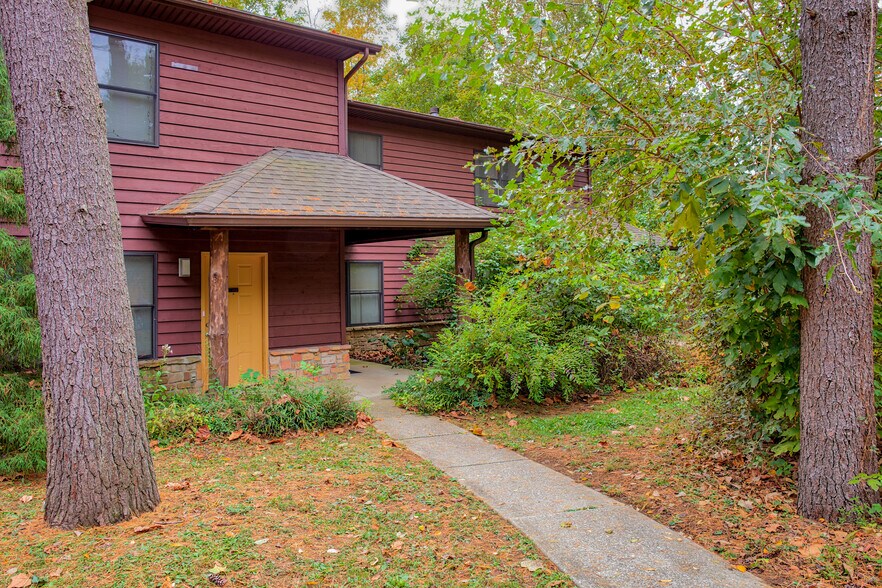 More Photos Of 1533 Arbors Ln, Bloomington Apartments For Sale