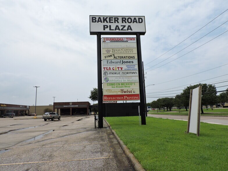 More Photos Of 407 W Baker Rd, Baytown Unknown For Lease