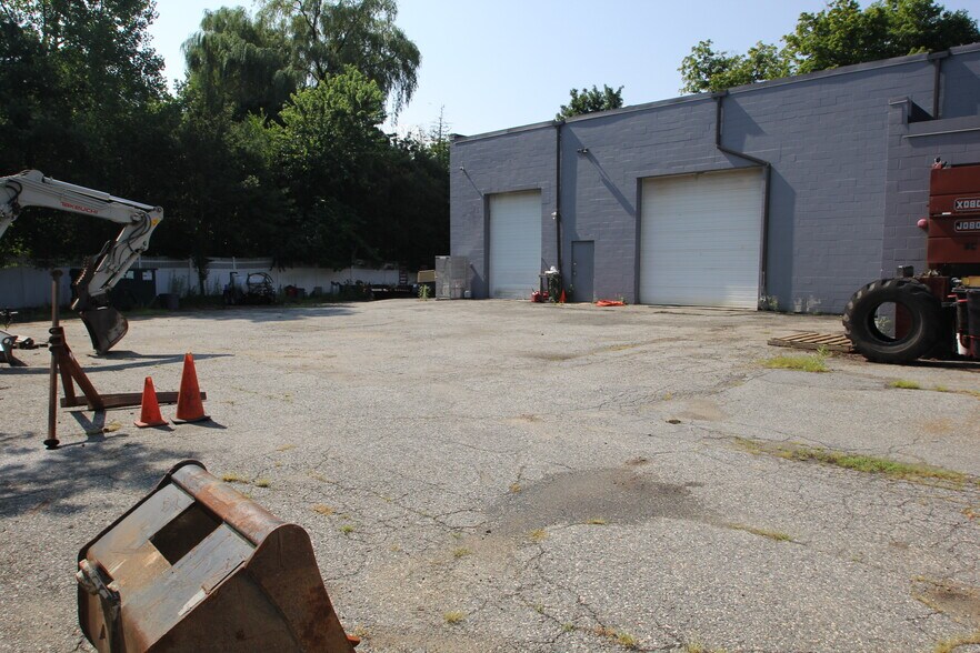 More Photos Of 3 Washington St, North Reading Warehouse For Sale