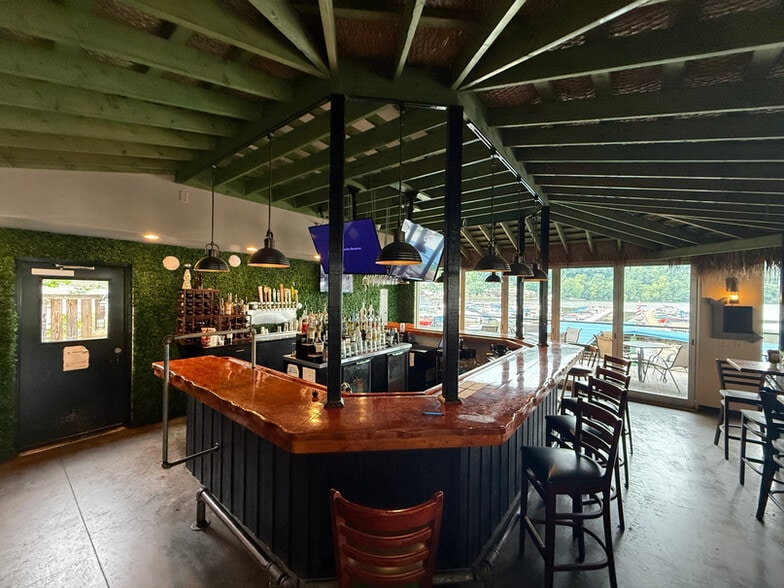 More Photos Of 69 Mont Chateau Rd, Morgantown Restaurant For Sale