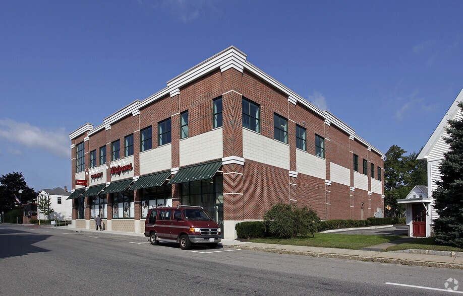 More Photos Of 21 Main St, Maynard Freestanding For Lease