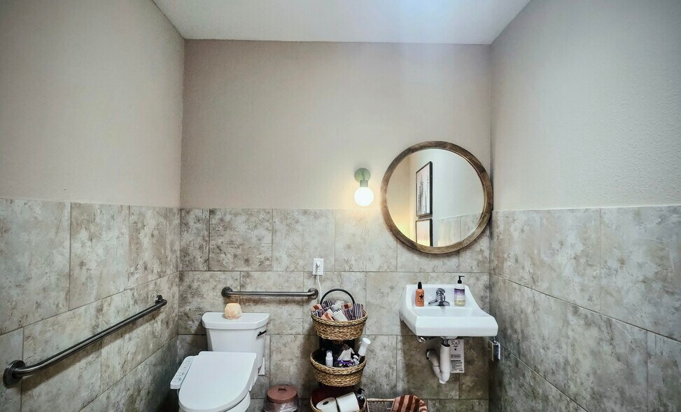 More Photos Of 1205 Bent Oaks Ct, Denton Office For Sale