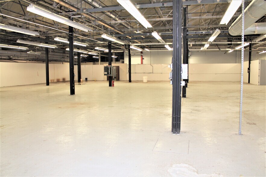 More Photos Of 400 N Lexington St, Pittsburgh Flex For Lease