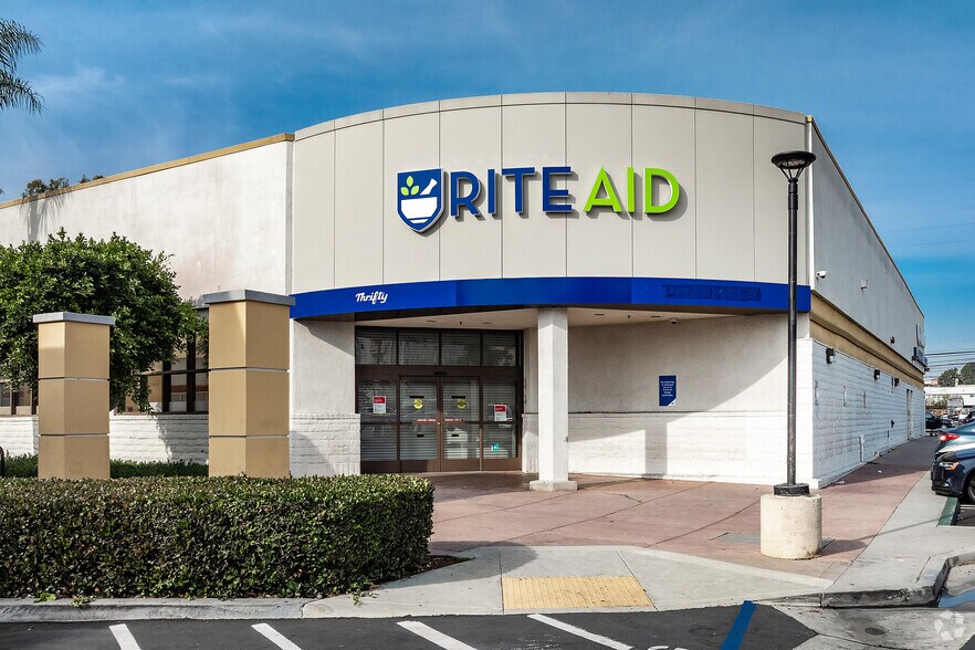 More Photos Of 3802 Culver Ctr, Culver City Drugstore For Lease