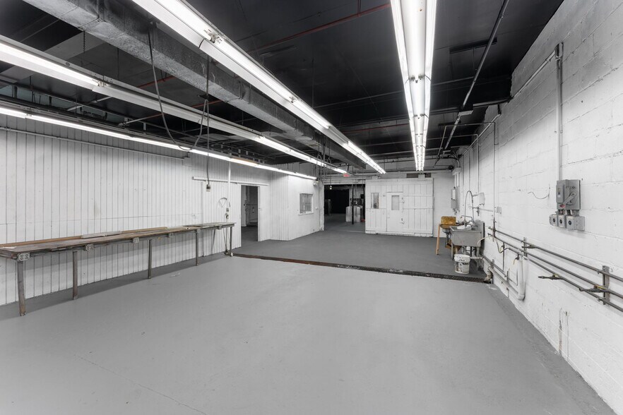 More Photos Of 89 Heath St, Jamaica Plain Warehouse For Lease