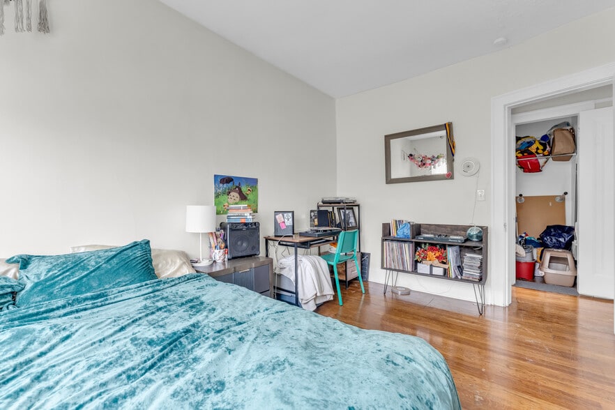 More Photos Of 13701 Madison Ave, Lakewood Apartments For Sale