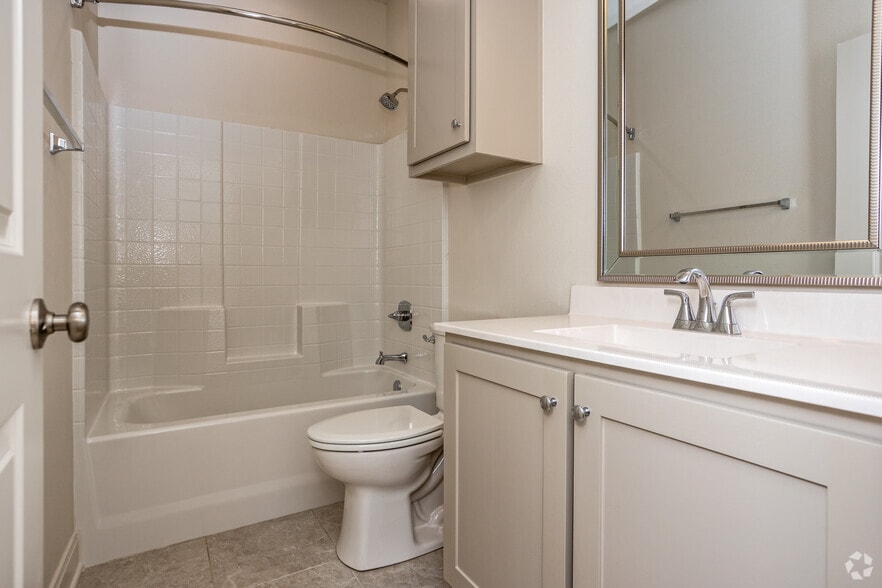 More Photos Of 8406 Cambridge Rd, Tyler Apartments For Sale