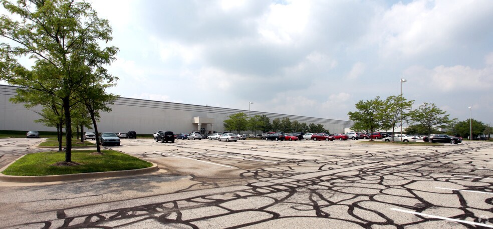 More Photos Of 9999 E 121st St, Fishers Warehouse For Lease