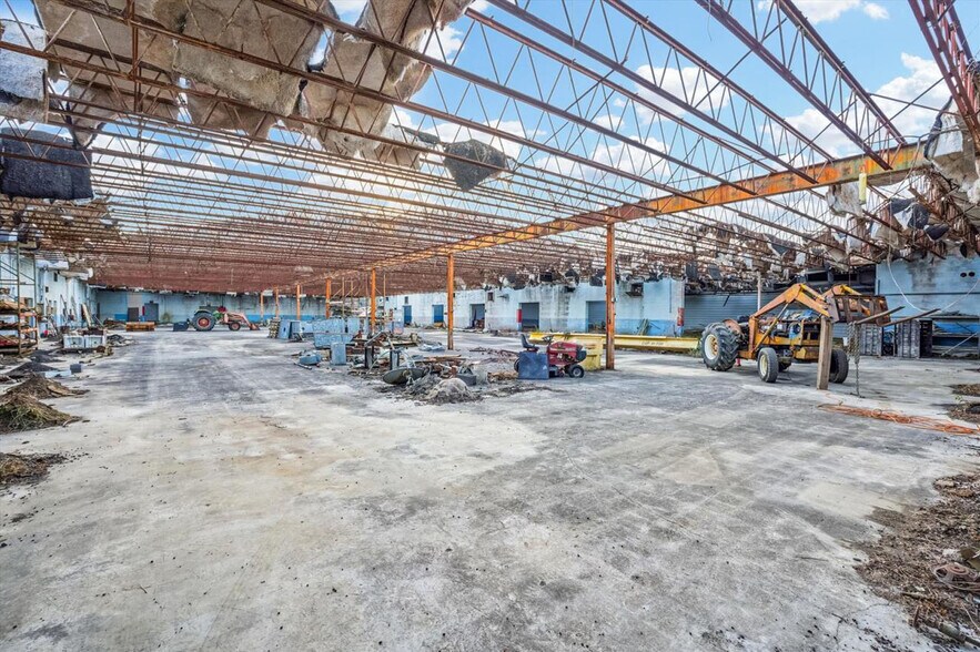 More Photos Of 113 Aileen Rd, Flint Hill Warehouse For Sale