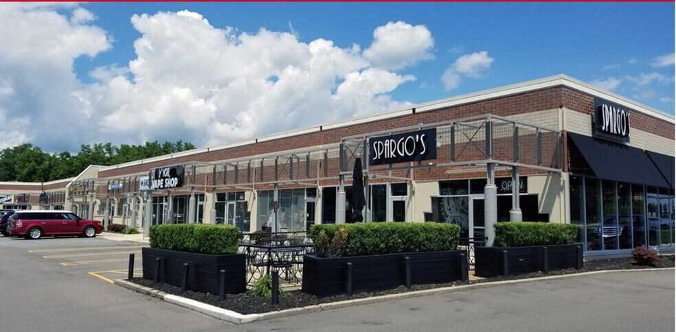 Primary Photo Of 2721-2767 University Dr, Auburn Hills Unknown For Lease