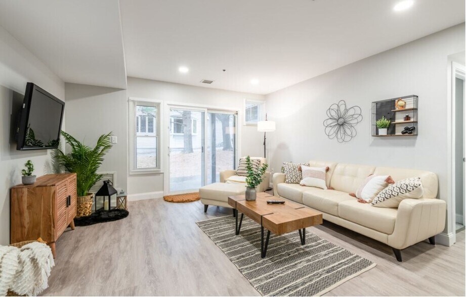 More Photos Of 171 East St, Methuen Apartments For Sale