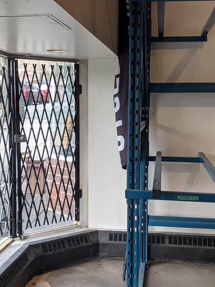 More Photos Of 1348 Burrard St, Vancouver Apartments For Sale