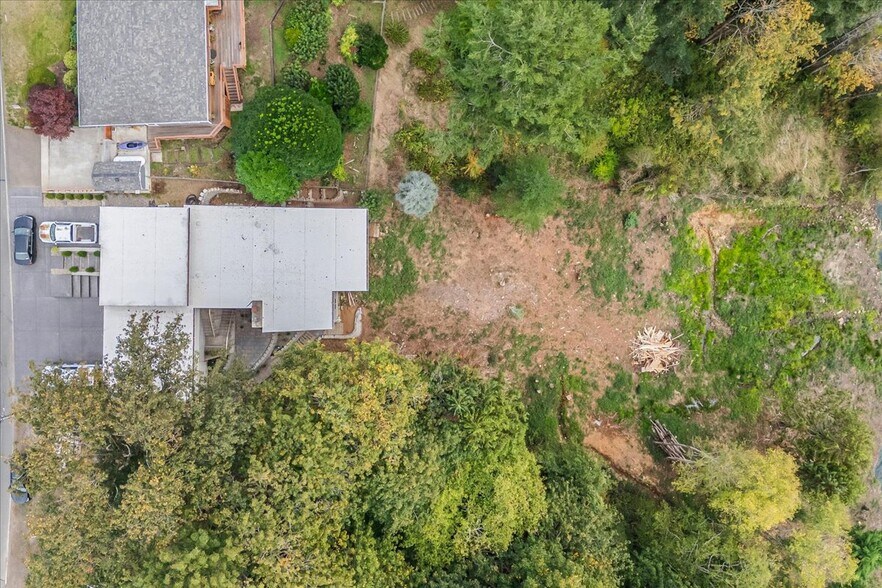 More Photos Of 520 Columbia St, Cathlamet Apartments For Sale