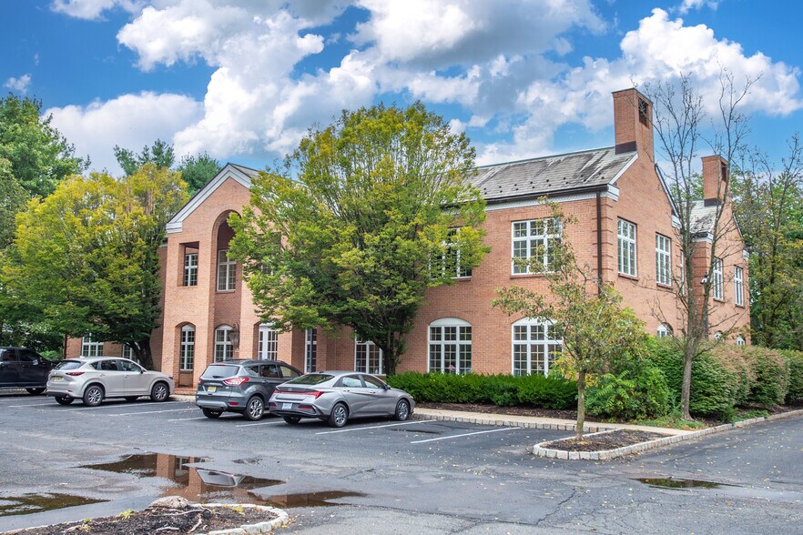 More Photos Of 372 Route 22 West, White House Station Office For Lease