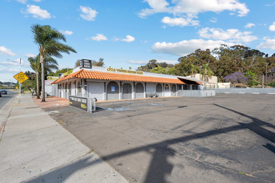 Primary Photo Of 4263 Taylor St, San Diego Freestanding For Lease