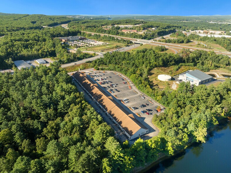 More Photos Of 11 Kimball Dr, Hooksett Freestanding For Lease