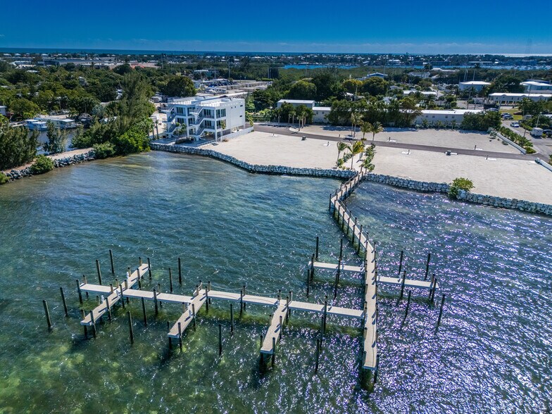 More Photos Of 990 41st St, Marathon Land For Sale