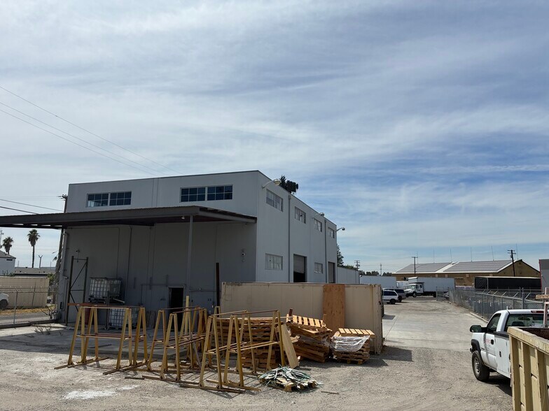 More Photos Of 1533 Leonard Ave, Modesto Warehouse For Lease