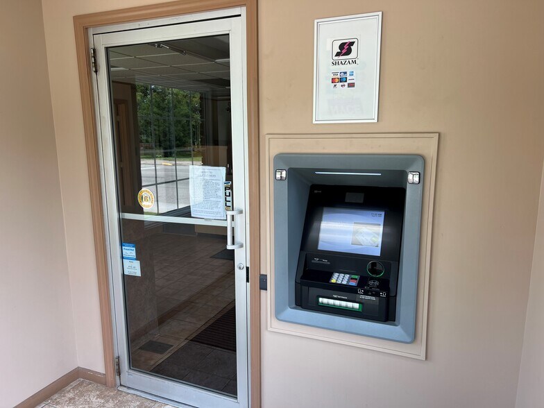 More Photos Of 2543 S Sherman Rd, Applegate Medical For Sale