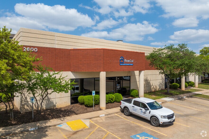 More Photos Of 2600 McHale Ct, Austin Unknown For Lease