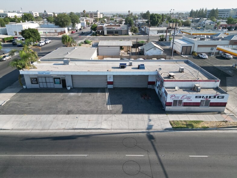 More Photos Of 1330 23rd St, Bakersfield Auto Repair For Sale