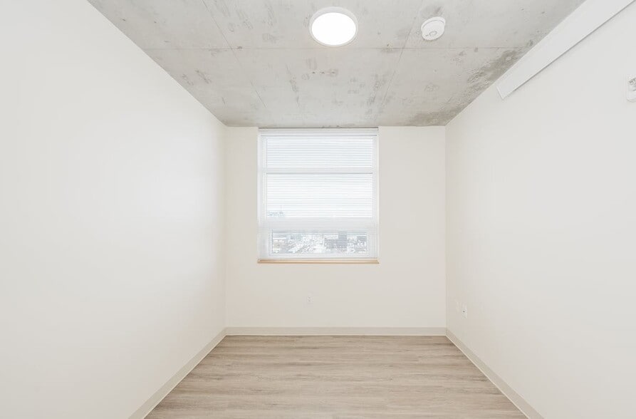 More Photos Of 1400 Madison St, Seattle Apartments For Lease