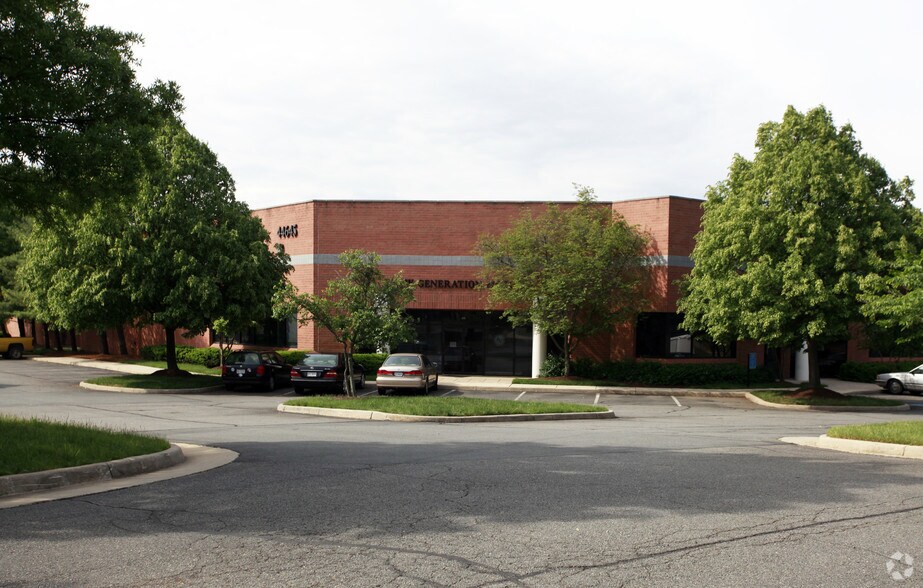 Primary Photo Of 44645 Guilford Dr, Ashburn Light Distribution For Lease