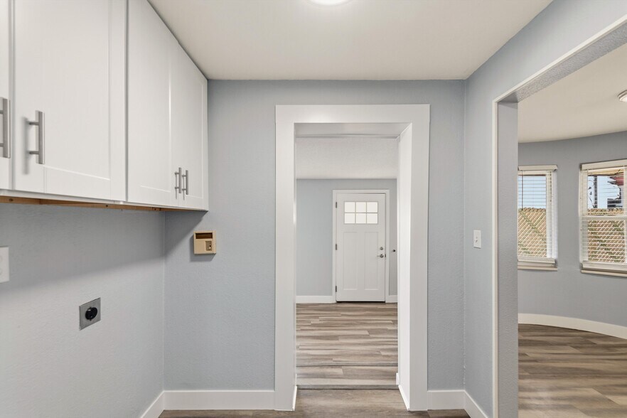 More Photos Of 50 N 6th Ave, Brighton Office Residential For Sale