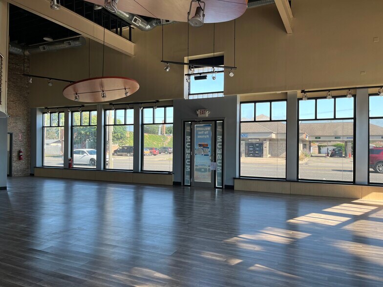 More Photos Of 6613-6621 Ogden Ave, Berwyn Storefront Retail Office For Sale