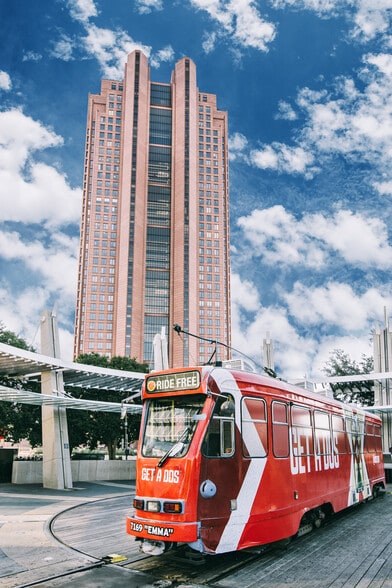 More Photos Of 2711 N Haskell Ave, Dallas Office For Lease