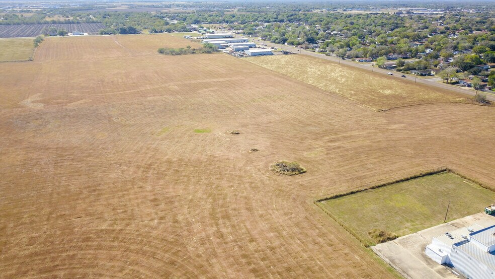 More Photos Of 3701 and 3804 Rio Grande and Lone Tree, Victoria Land For Sale