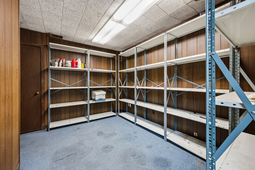 More Photos Of 901 W 18th St, Houston Warehouse For Sale