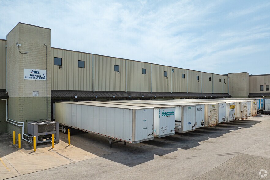 More Photos Of 240 Kindig Ln, Hanover Warehouse For Sale