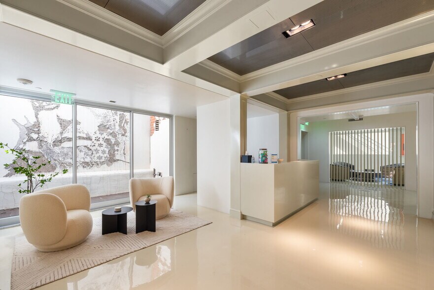 More Photos Of 9952 Santa Monica Blvd, Beverly Hills Office For Lease