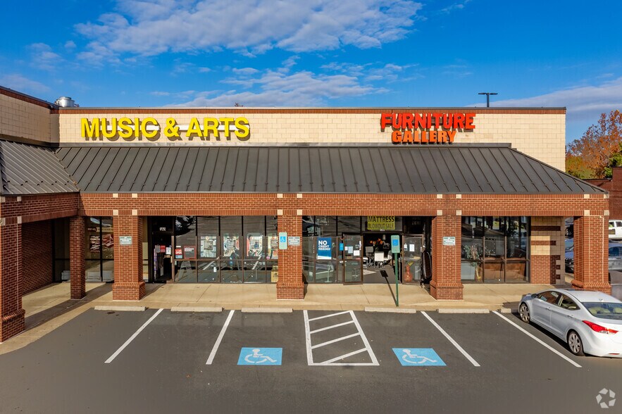 More Photos Of 46900-46960 Harry Byrd Hwy, Sterling Unknown For Lease