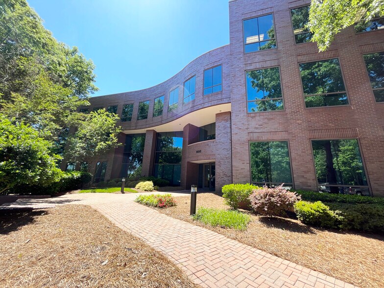More Photos Of 1400 Crescent Green, Cary Office For Lease