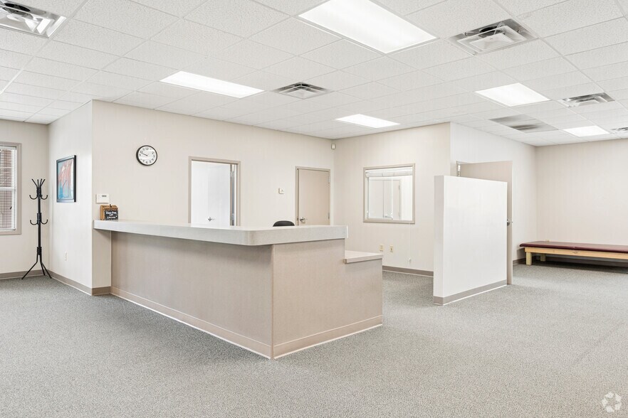 More Photos Of 1553 Janmar Rd, Snellville Medical For Lease