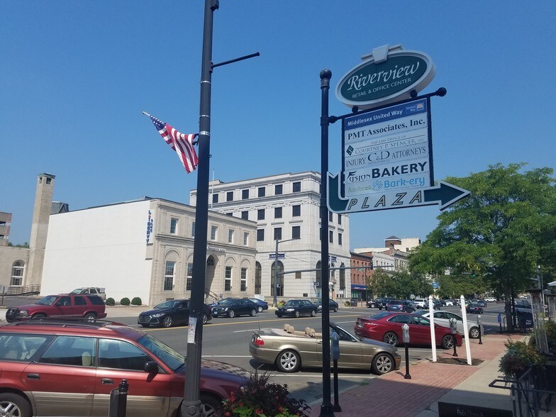 More Photos Of 100-140 Riverview Ctr, Middletown Office For Lease