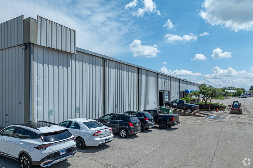 More Photos Of 1616 W Chanute Rd, Peoria Unknown For Lease