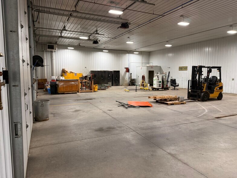 More Photos Of , Moorhead Unknown For Sale