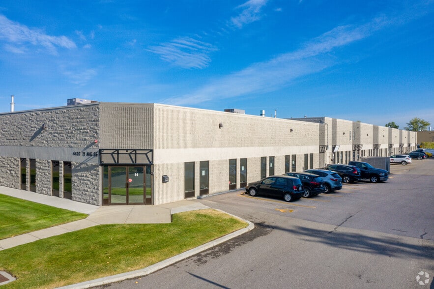 Primary Photo Of 4420 75th Ave SE, Calgary Warehouse For Lease