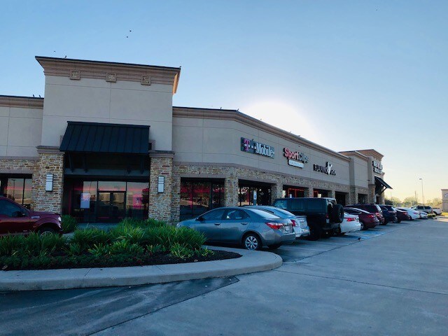 More Photos Of 8498 S Sam Houston Pky E, Houston Storefront For Sale