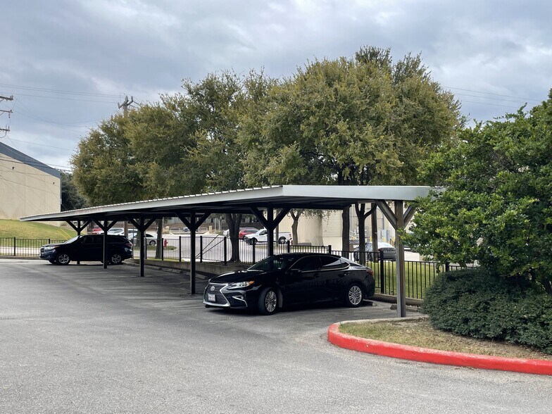 More Photos Of 14400 Northbrook Dr., San Antonio Unknown For Lease
