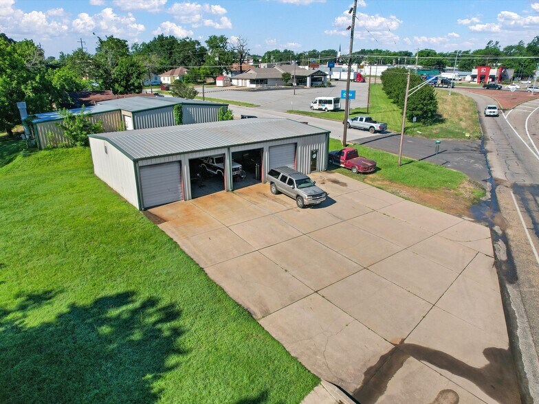 More Photos Of 300 State Highway 155 N, Gilmer Service For Sale