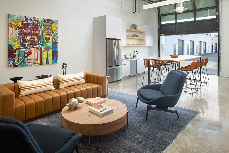 More Photos Of 5245 Avenida Encinas, Carlsbad Research And Development For Lease