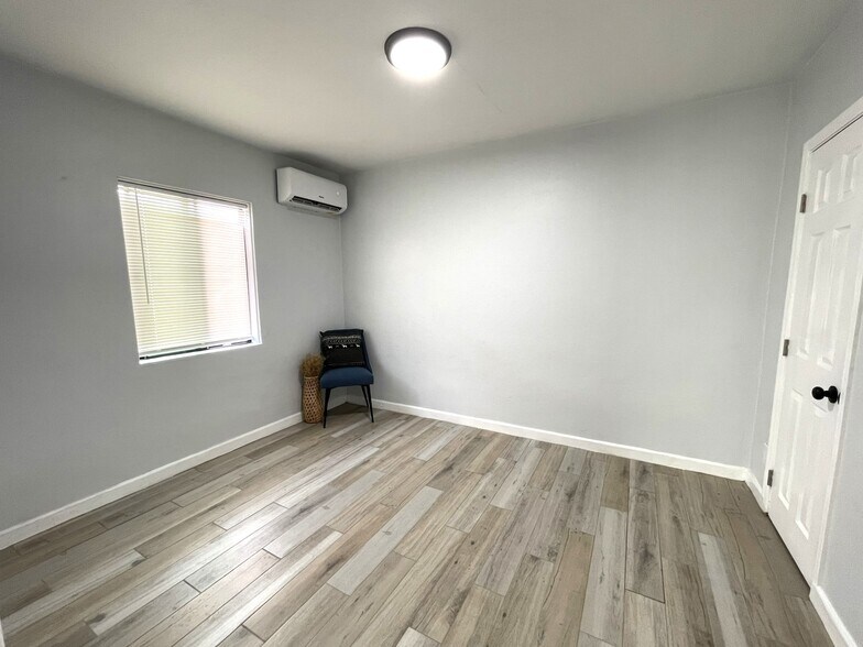 More Photos Of 2714 N Hopi Pl, Tucson Apartments For Sale