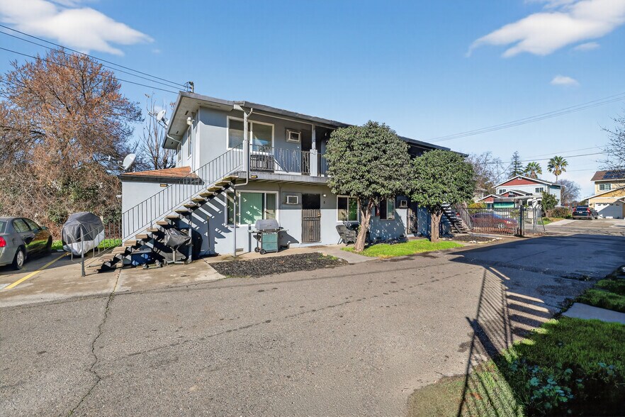 More Photos Of , Sacramento Multifamily For Sale