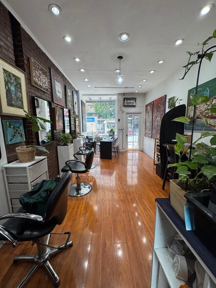 More Photos Of 150 2nd Ave, New York Apartments For Lease