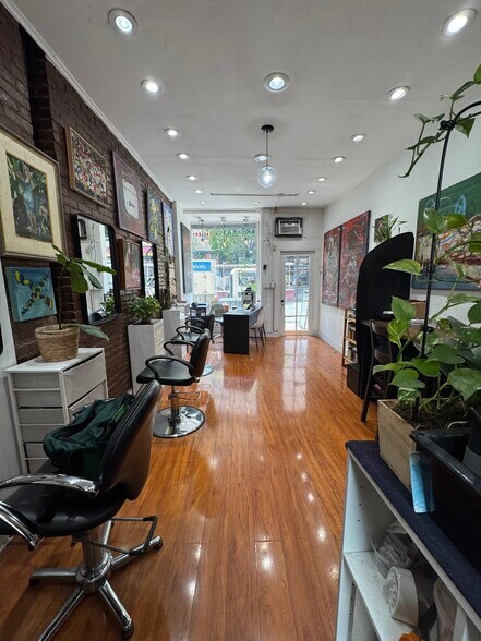 More Photos Of 150 2nd Ave, New York Apartments For Lease