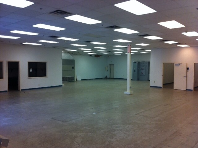 More Photos Of 1522-1530 NW 23rd Ave, Fort Lauderdale Unknown For Lease